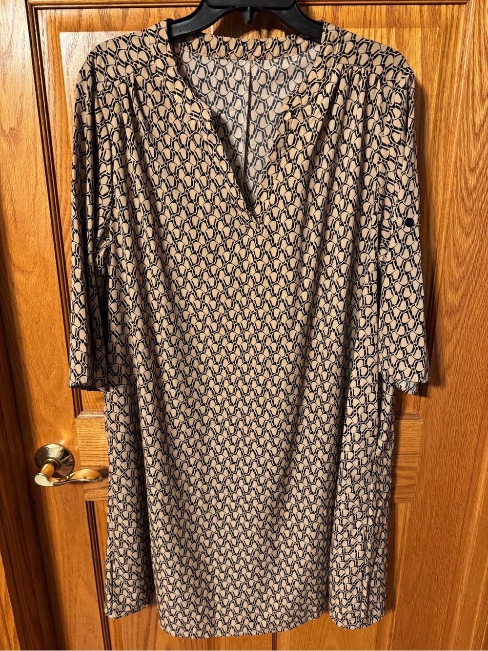 SHEIN Beige and Black Geometric Print Midi Dress